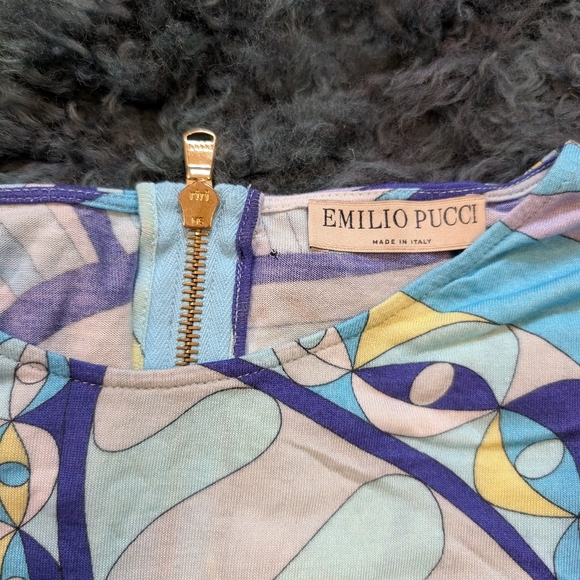 Emilio Pucci silk blend tee with zipper closure, sz M - Picture 3 of 4